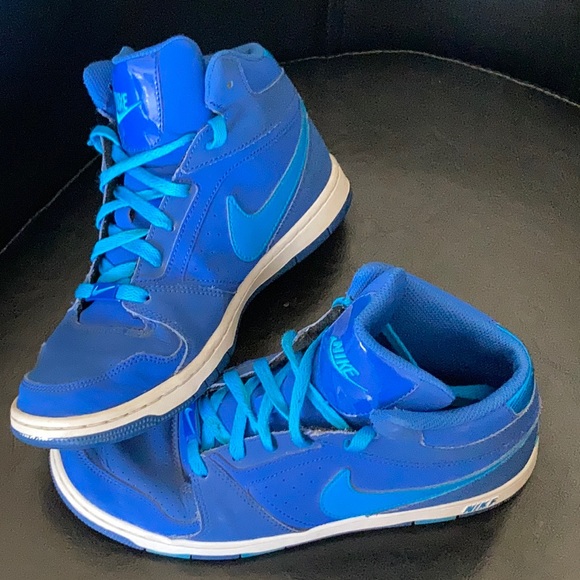 Nike high top shoes - Picture 4 of 4